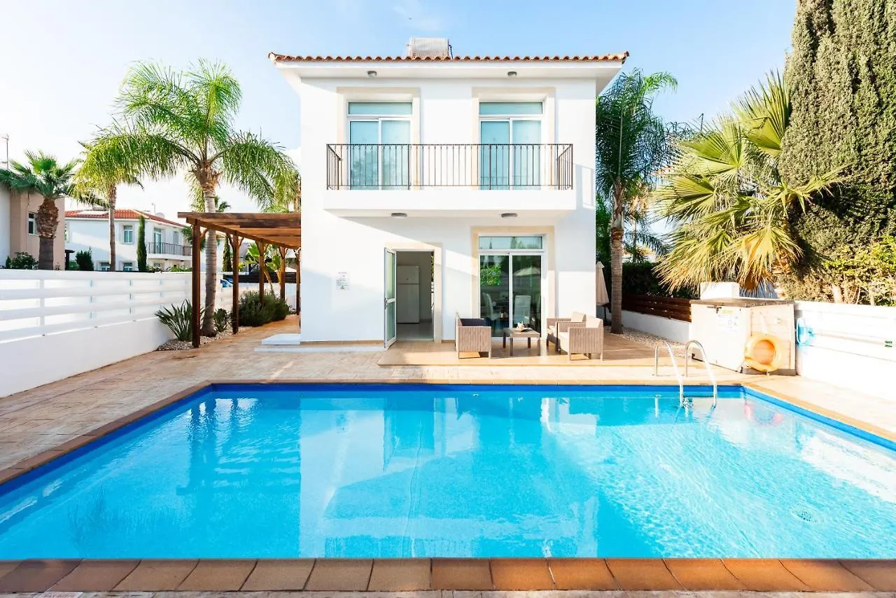 Villa Palm Breeze By Ezoria Villas Protaras