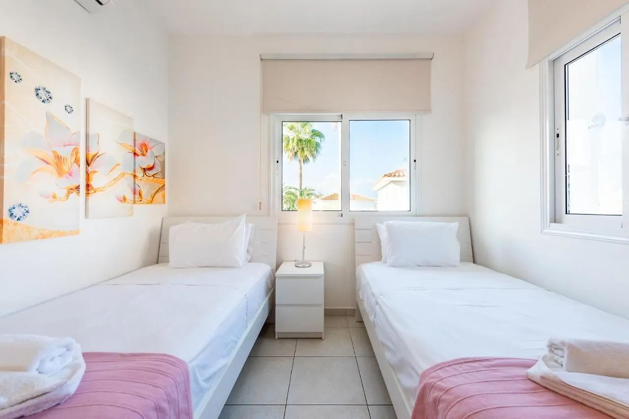 Villa Palm Breeze By Ezoria Villas Protaras Zypern